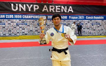 Олимпийский призер Давлат Бобонов отправился на турнир Лиги Чемпионов с ПСЖ - фото<br>