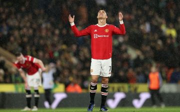 Год в АПЛ завершился выигрышем «МЮ» — видео 