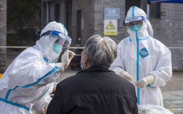 Зараженные омикроном больше потеют — какие еще отличия у нового штамма