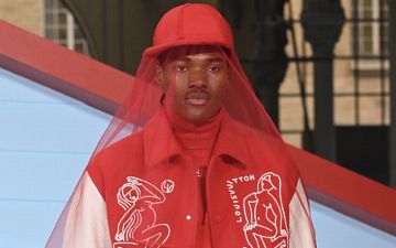 Прошел последний показ Louis Vuitton от Вирджила Абло, на котором он поставил на каблуки мужчин, посмотрите фото