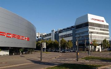 В Porsche показали, как будет выглядеть новый электрокар