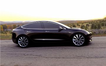 Электрокары Tesla можно взломать за десять секунд