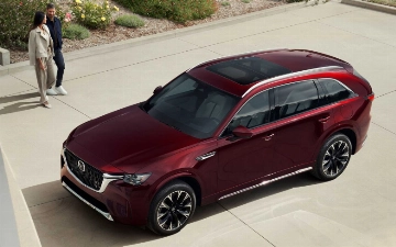 Mazda официально презентовала гибридный кроссовер CX-90