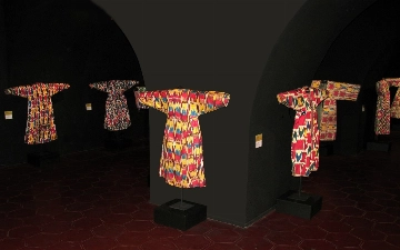 Турецкий искусствовед и коллекционер влюбился в узбекский икат и заставил восхищаться им весь мир