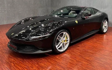 В Узбекистане продают новенький Ferrari Roma