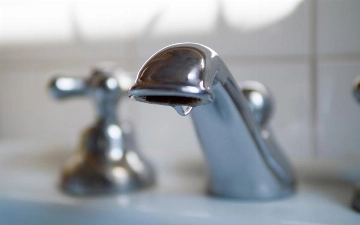 В одном из районов Ташкента до полуночи отключили горячую воду (локации)