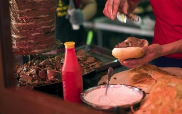 В Узбекистане придумали, как отучить детей от фастфуда и энергетиков 