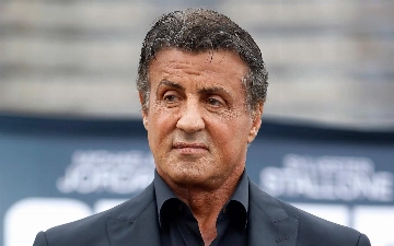 Сильвестр Сталлоне продал свою картину в кубической абстракции за $410 тысяч —  фото