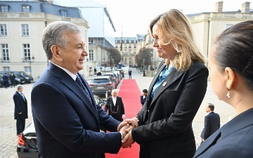 Шавкат Мирзиёев встретился с председателем Национального собрания Франции