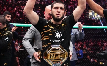 UFC может лишить Махачева чемпионского титула