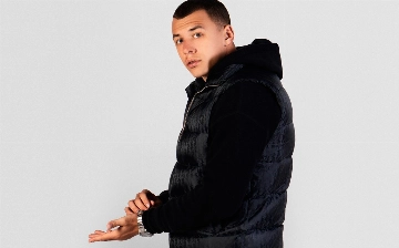 Макан получил повестку и идет служить