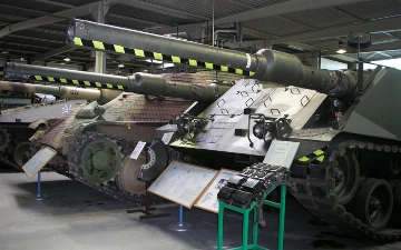 Музей военной техники в Германии запретил вход гражданам 26 стран, включая Узбекистан