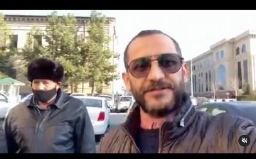 Захотевший стать президентом певец Джахонгир Отажонов решил создать шестую политпартию 