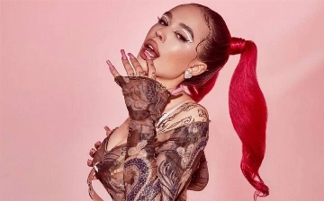 Инстасамка улетела в ОАЭ после блокировки счетов  