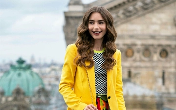 Съемки нового сезона «Эмили в Париже» приостановлены