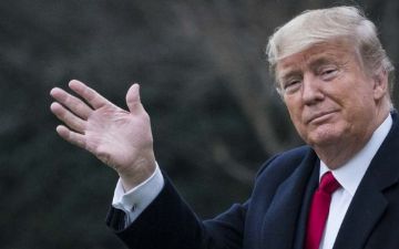 Блокировку Facebook аккаунта Дональда Трампа продлили еще на два года
