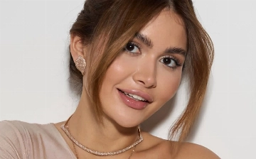 Марьям Тилляева продемонстрировала в Каннах платья от узбекских дизайнеров