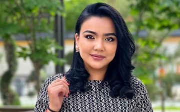 Под домом Рухшоны оставили сожженную птицу с иглой