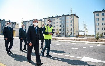 Президент ознакомился с ходом восстановления Сардобы после обрыва дамбы 