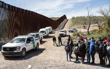 В ICE сообщили, что в США еще порядка 1,6 млн нелегалов подлежат депортации