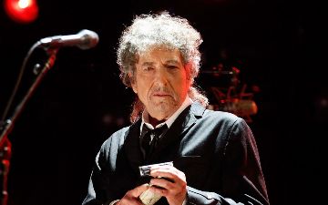 Боба Дилана обвинили в изнасиловании 12-летней девочки спустя 56 лет