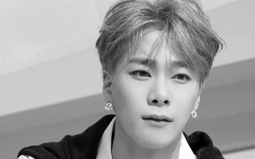 Звезда K-Pop из группы ASTRO Мунбин совершил самоубийство