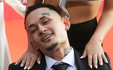 «Сфоткался с фанатом»: Моргенштерн встретился с боксером Флойдом Мейвезером