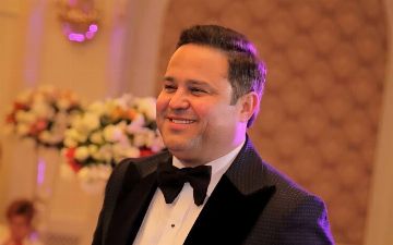 Mercedes-Benz G-класс, Lexus и другие: певец Рашид Халиков показал свой гараж