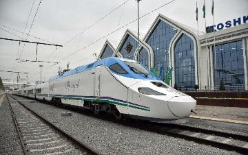 Озвучена дата, когда прекратятся внутренние железнодорожные и авиарейсы