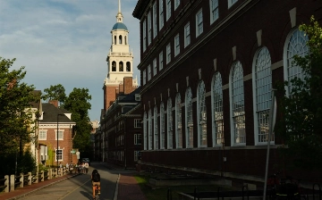 Гарвард готов выплатить $500 млн для сделки с администрацией Трампа