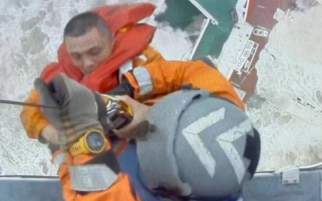 Из-за тайфуна у берегов Китая произошло кораблекрушение