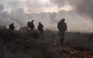 Израиль начал выводить войска с территории Ливана