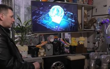 Программист «закачал» своего покойного дедушку в робота и хочет применять эту технологию на кладбищах