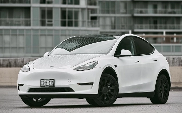 Toyota Corolla впервые за 20 лет уступила звание самого продаваемого авто в мире Tesla