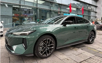 Changan презентовал новый Qiyuan A06 со стоимостью ниже $20 тысяч