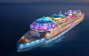 В пять раз больше «Титаника»: крупнейший в мире круизный лайнер отправился в первое плавание