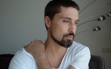 Звезды российского шоу-бизнеса принялись защищать Диму Билана после его выступления в нетрезвом состоянии - видео<br>