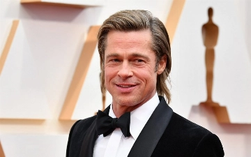 Брэд Питт в первый раз представил свои скульптуры — фото