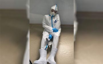 Лечащий коронавирус врач: «В первый раз за сутки я ела не раньше одиннадцати вечера, в то время как заступала на работу в 8 утра»