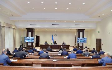 В Сенате предложили освободить от должности десятки  чиновников