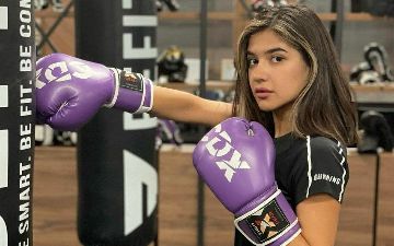 Блогер Leo 17 призвала девушек давать сдачи мужчинам, которые поднимают на них руки