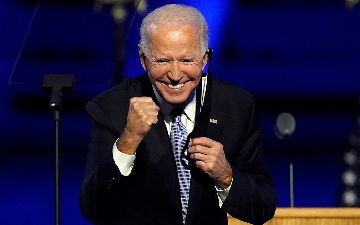 Байден не считает, что «омикрон»-штамм коронавируса представляет угрозу — подробности