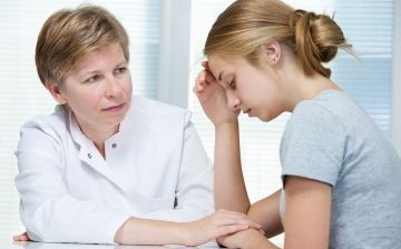 Врачи рассказали о психических расстройствах, которые появляются на фоне перенесенного коронавируса