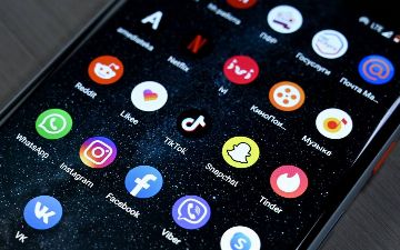 Российские пользователи Instagram, Facebook и TikTok сообщили о сбоях 