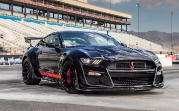 Shelby American показал Mustang с 1 300  лошадками
