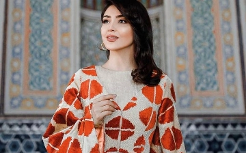 Рано Шодиева опубликовала фото, на котором ей 14 лет