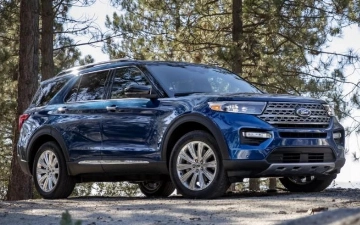 Ford снова отзывает 422 тысячи автомобилей из-за отказа задних камер