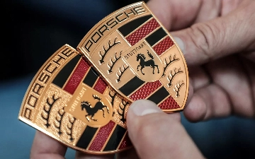 Porsche изменил свой логотип