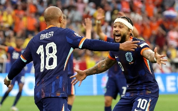 Нидерланды прошли в четвертьфинал Евро, разгромив Румынию