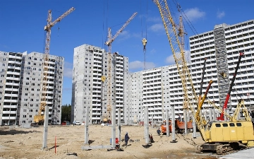 В России рабочий из Узбекистана погиб, сорвавшись со строительных лесов